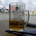 Warten aufs Mittagessen am Boat Quay