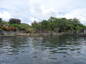 Allein in der Palast-Badewanne