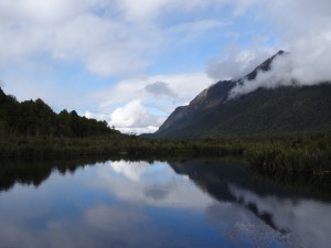 an den mirror lakes