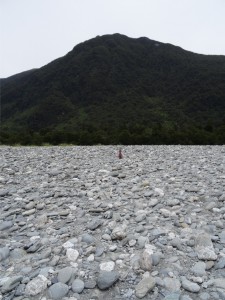 Im Winter bzw Frühjahr muss der Fluss über 300 Meter breit sein...