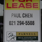 Ein letzter Eindruck auf dem Heimweg... Ich lese das Schild und fühle mich merkwürdigerweise sofort an einen 