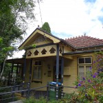 Ein schoenes Haus in Leura, wo wir zum Mittagessen anhalten.