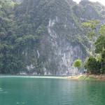 Kajaken um die Insel. Wunderschoen!