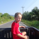 Und am nächsten Tag geht es dann ein letztes Mal auf dem Pickup zur Busstation am Eingang zum Khao Sok Nationalpark