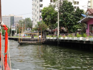 An einigen Stellen gab es diese Seilfähren zur Fußgängerüberquerung