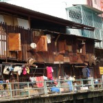 Wohnen entlang des Klongs